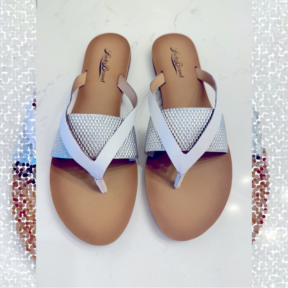 Lucky Brand Sandal LK-BAXX White/Silver/Jackson Leather Size 8 ✨NEW✨